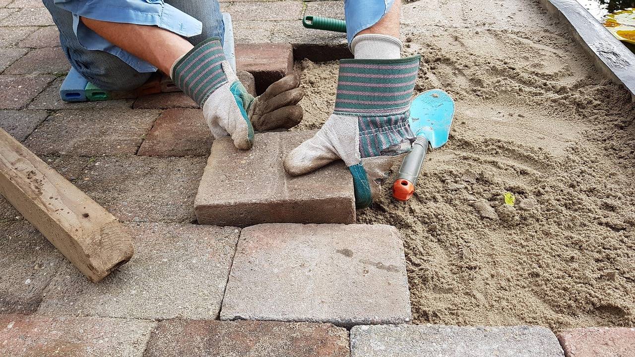 Czy praca na czarno jest karalna i jakie niesie konsekwencje?